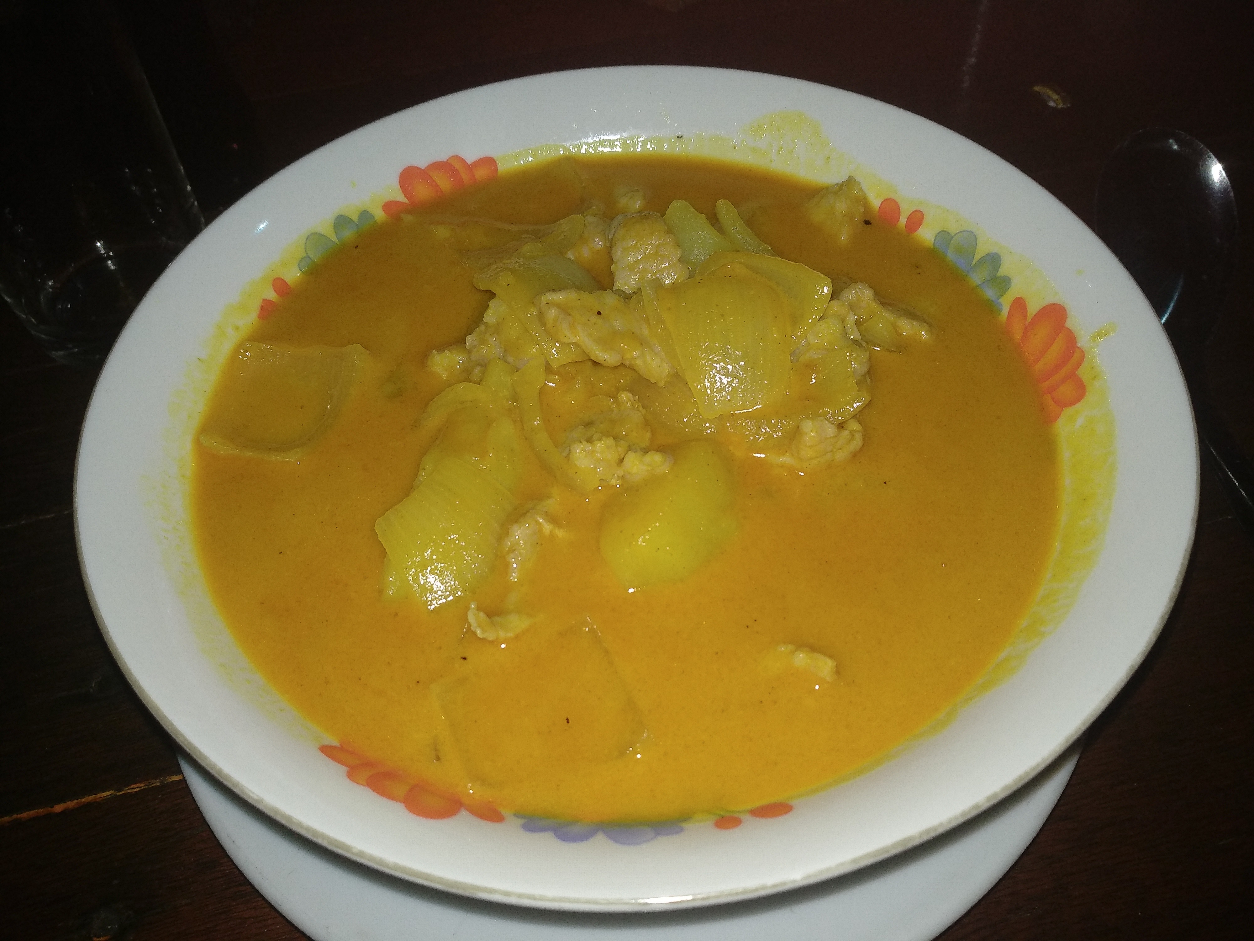 Жёлтый тайский карри.